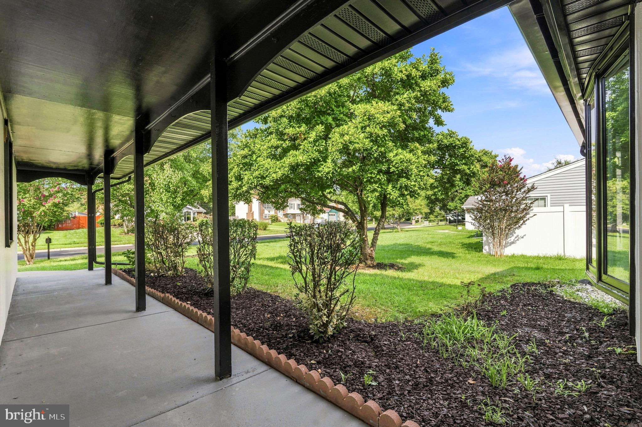 5202 CAROLINE CIRCLE