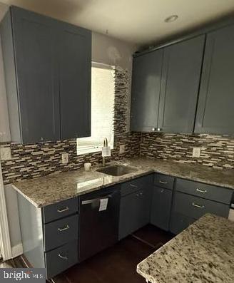 HIGHLANDTOWN - Residential