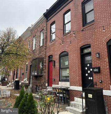 216 S CLINTON STREET