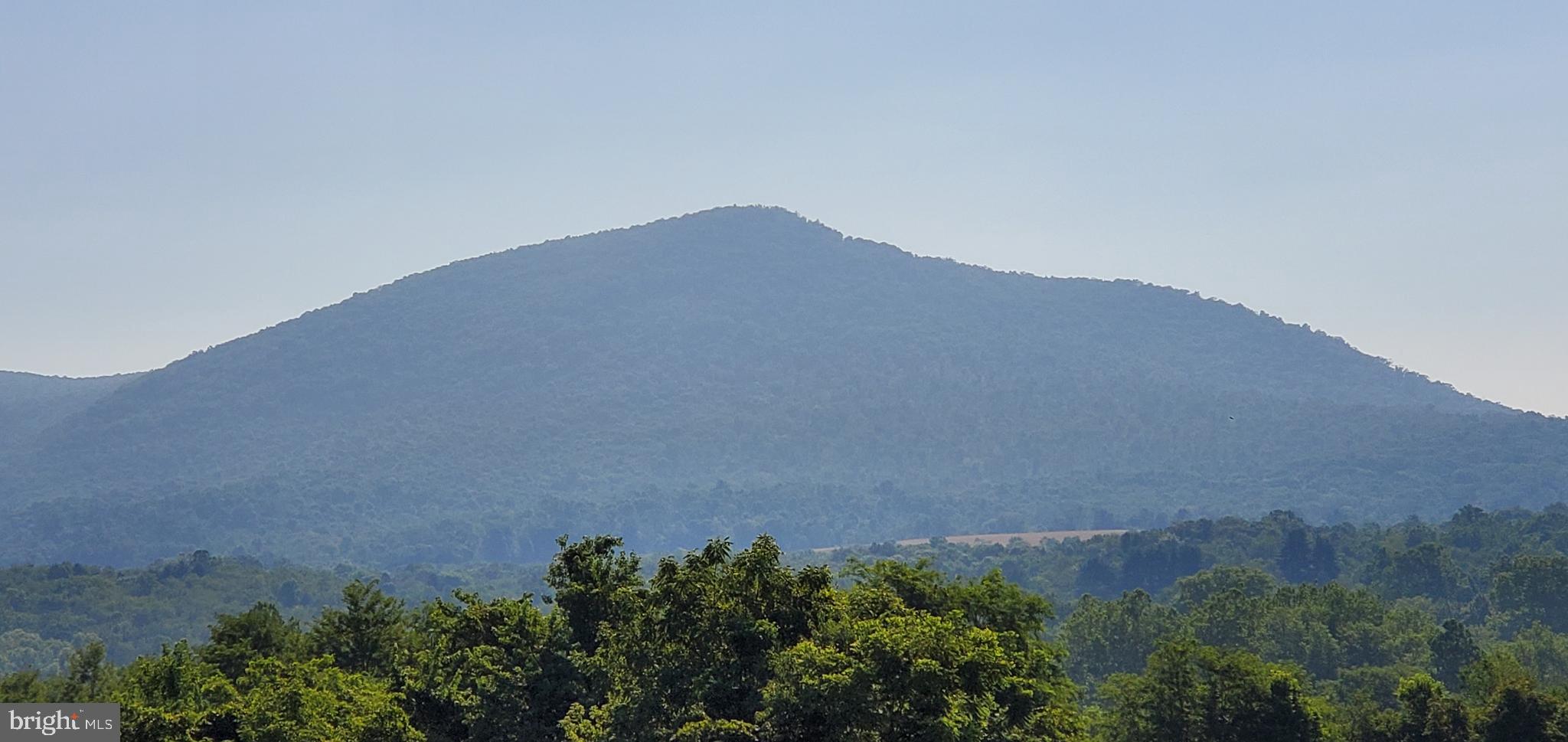 LOUDON'S VIEW - Land