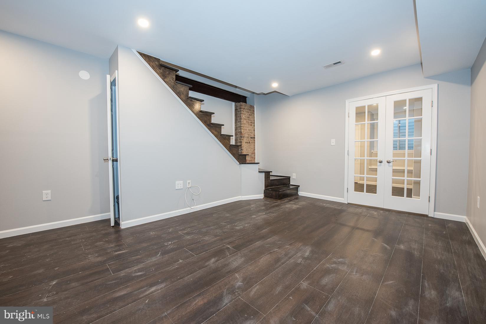 GRADUATE HOSPITAL - Residential Lease