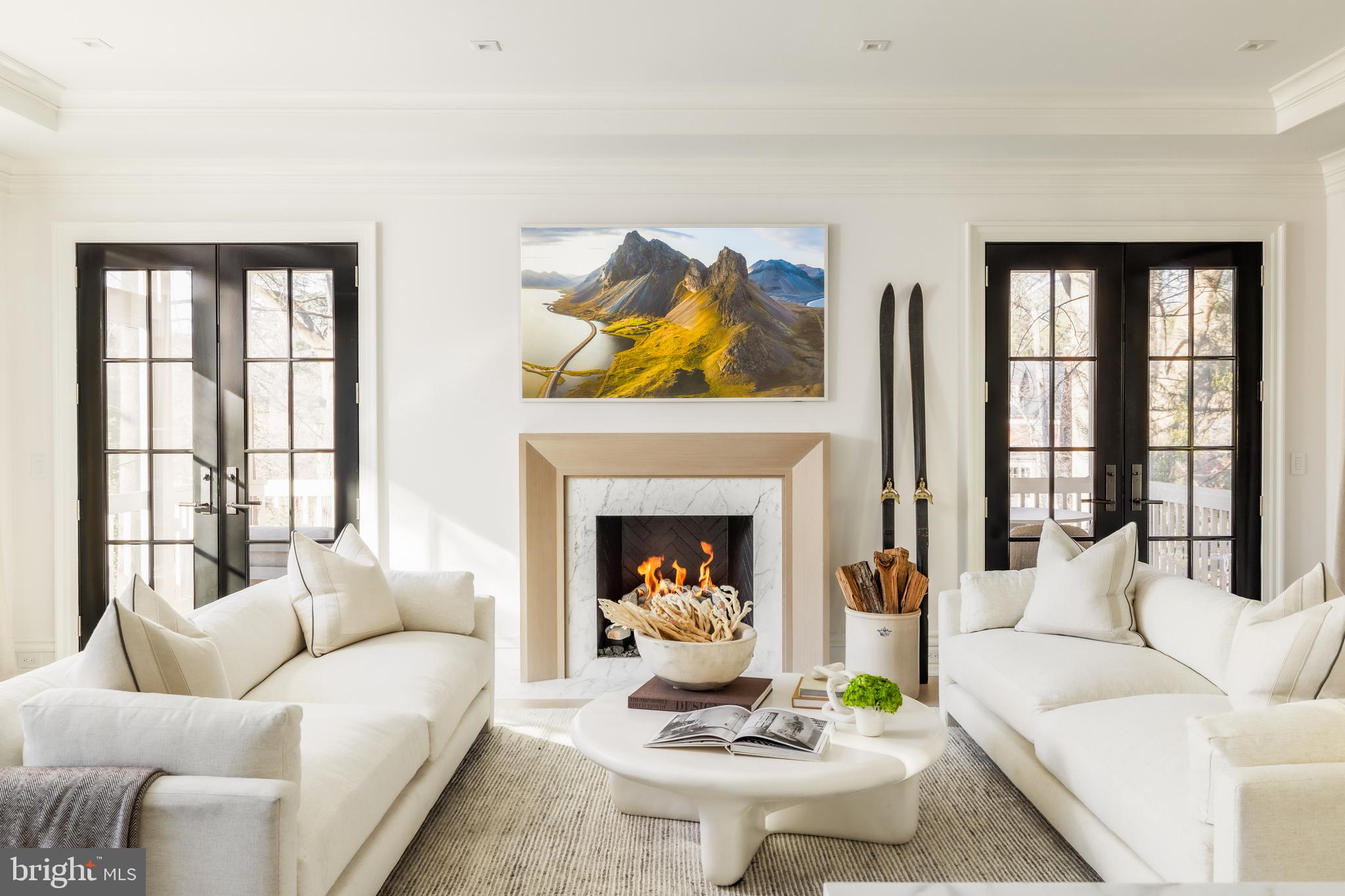 SPRING VALLEY - Residential