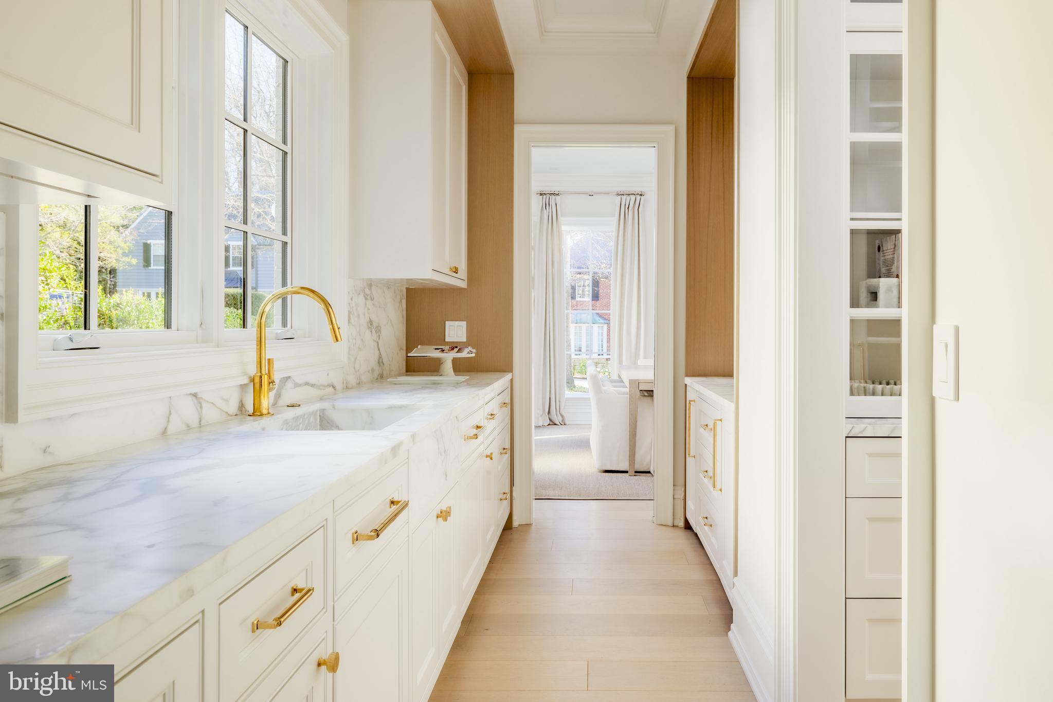 SPRING VALLEY - Residential