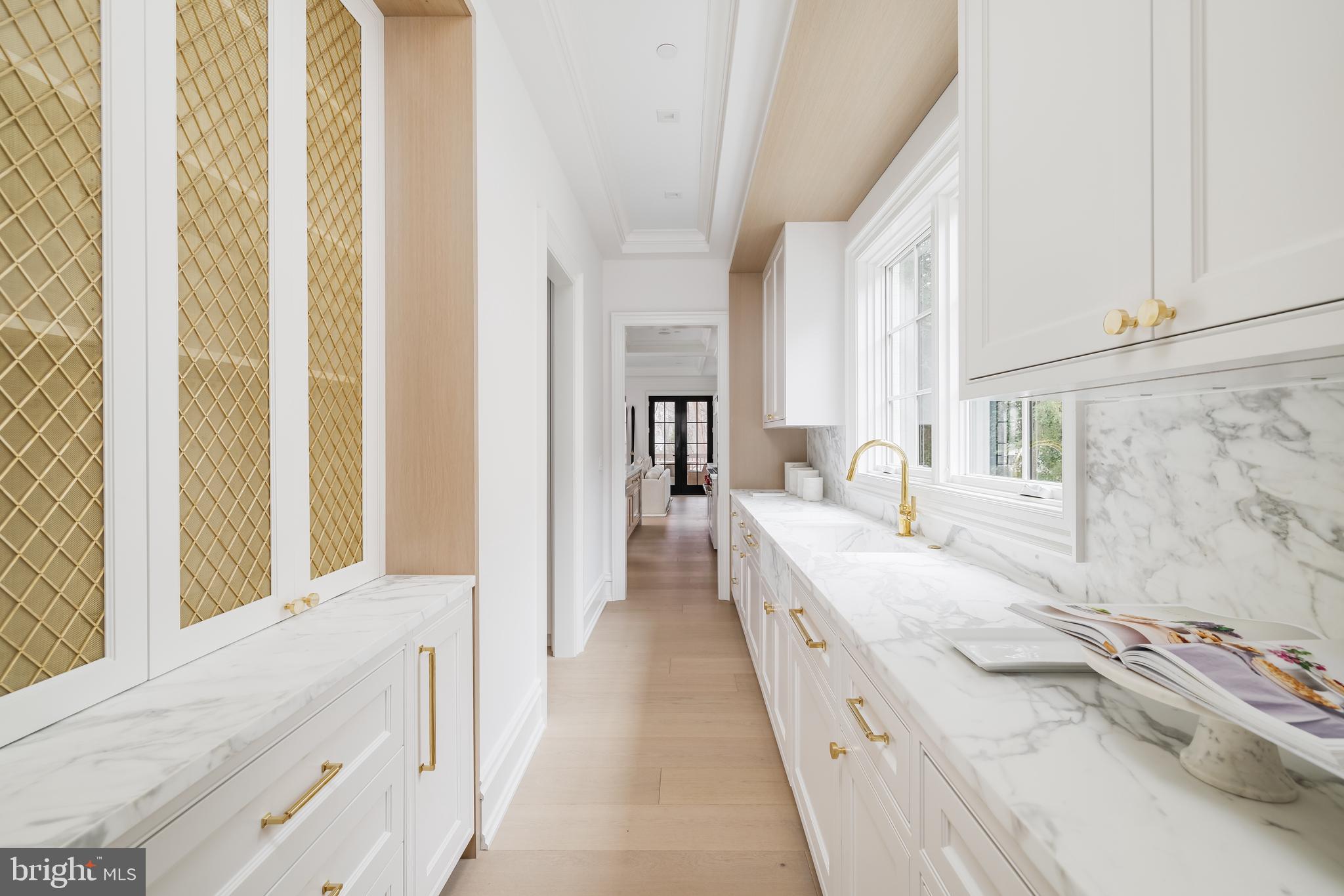 SPRING VALLEY - Residential