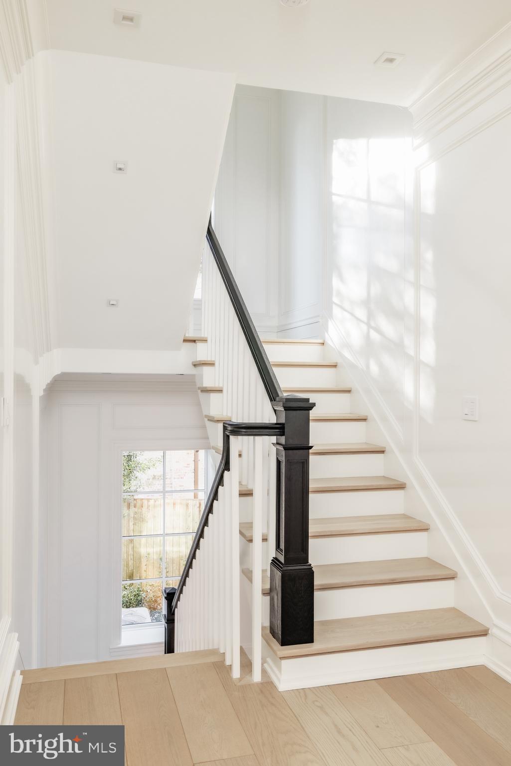 SPRING VALLEY - Residential