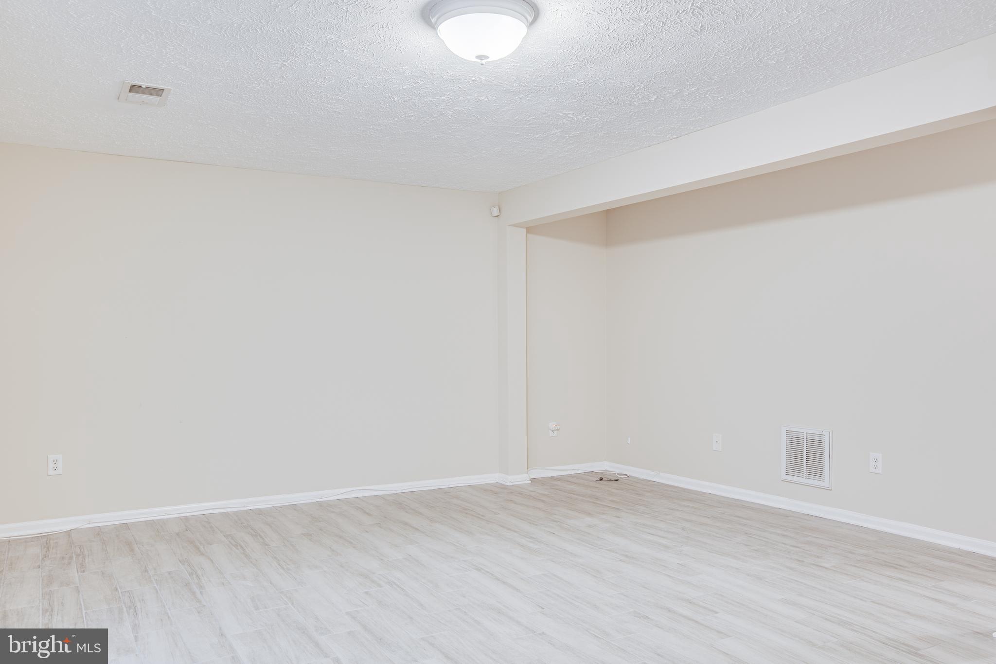 LIBERTY PLACE - Residential