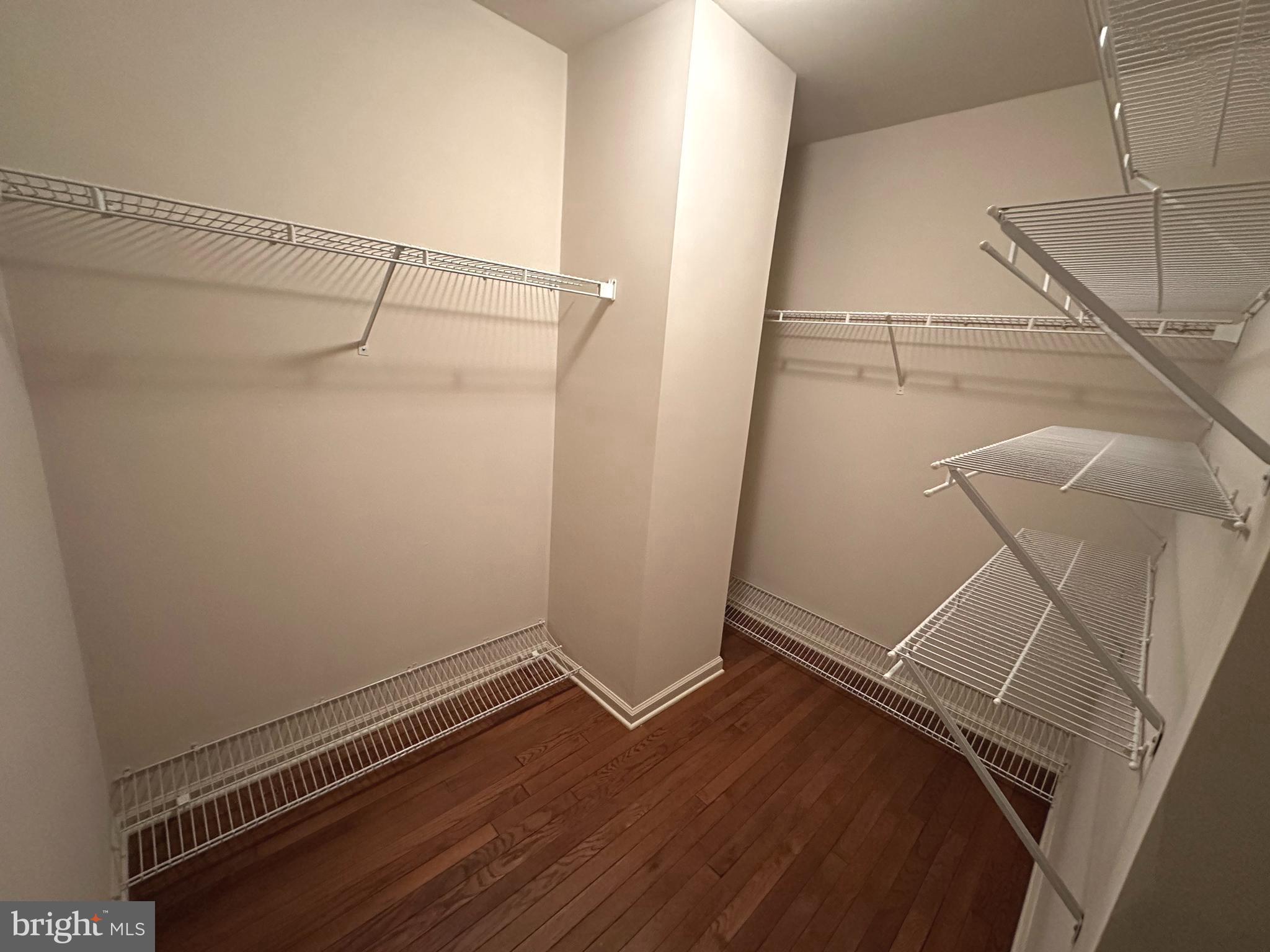 FOX RUN - Residential Lease