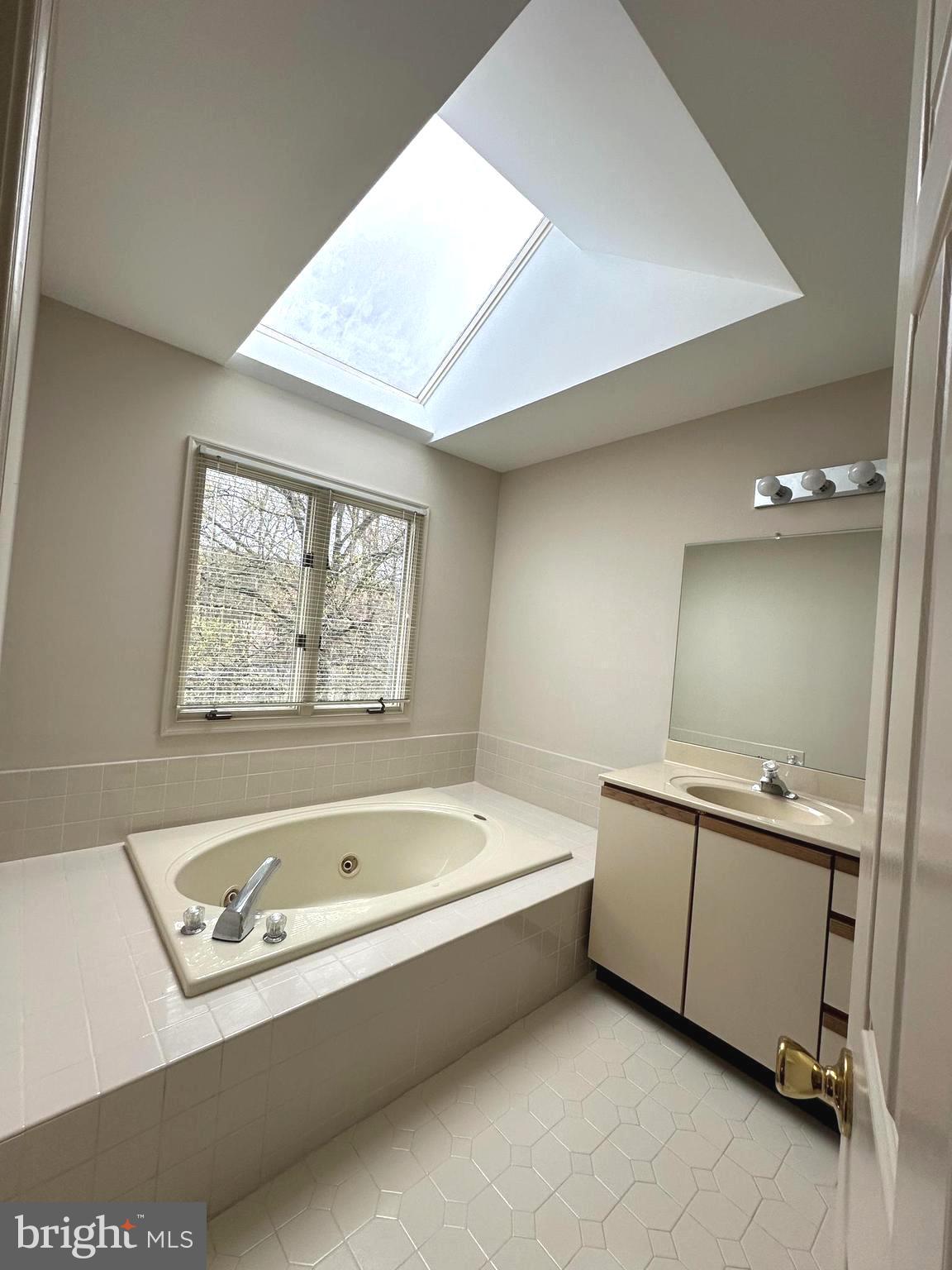 FOX RUN - Residential Lease