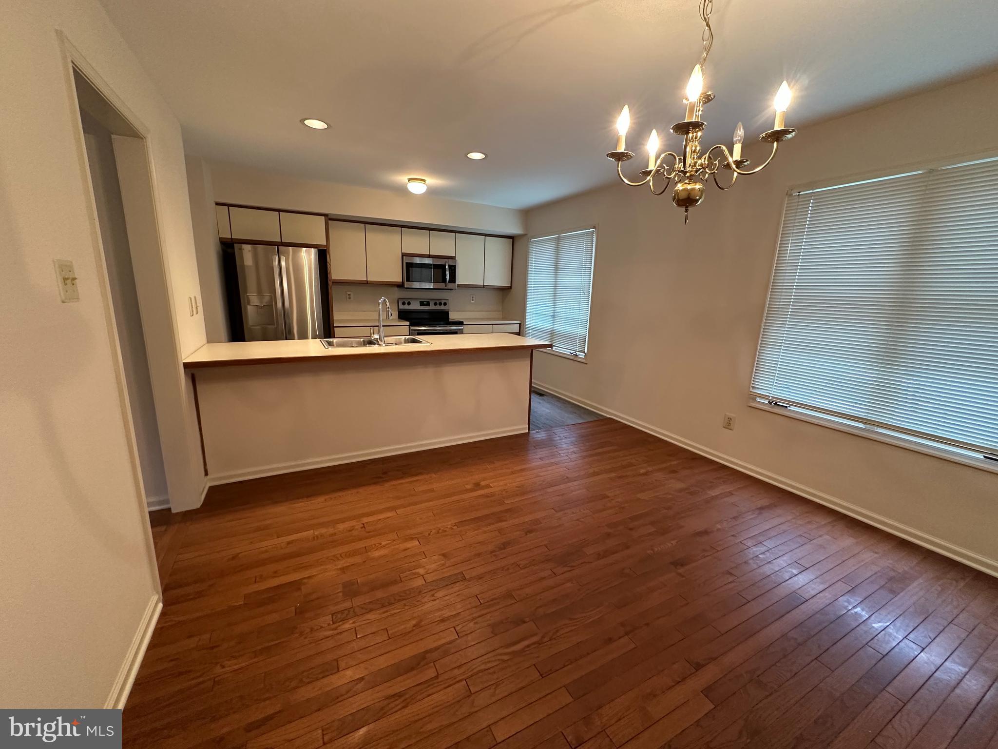 FOX RUN - Residential Lease