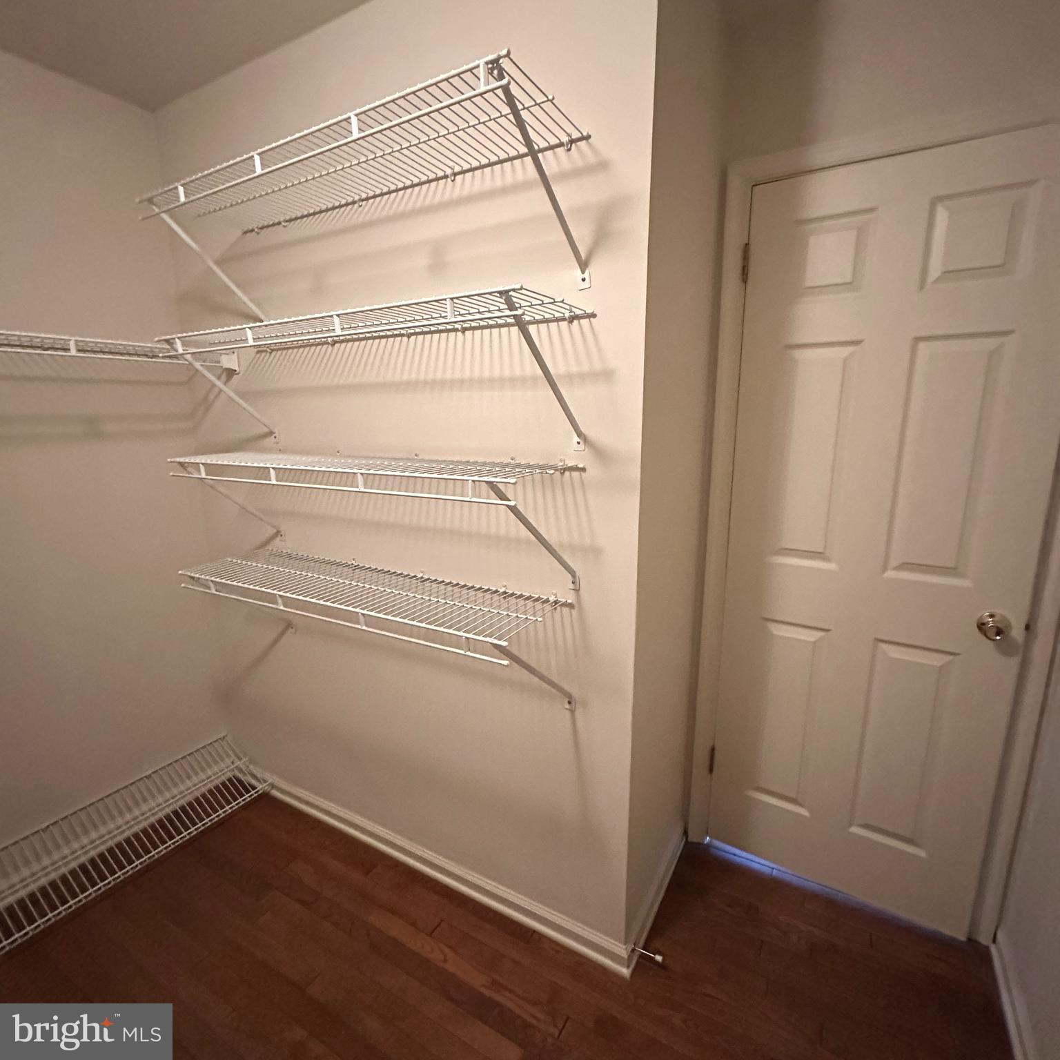 FOX RUN - Residential Lease