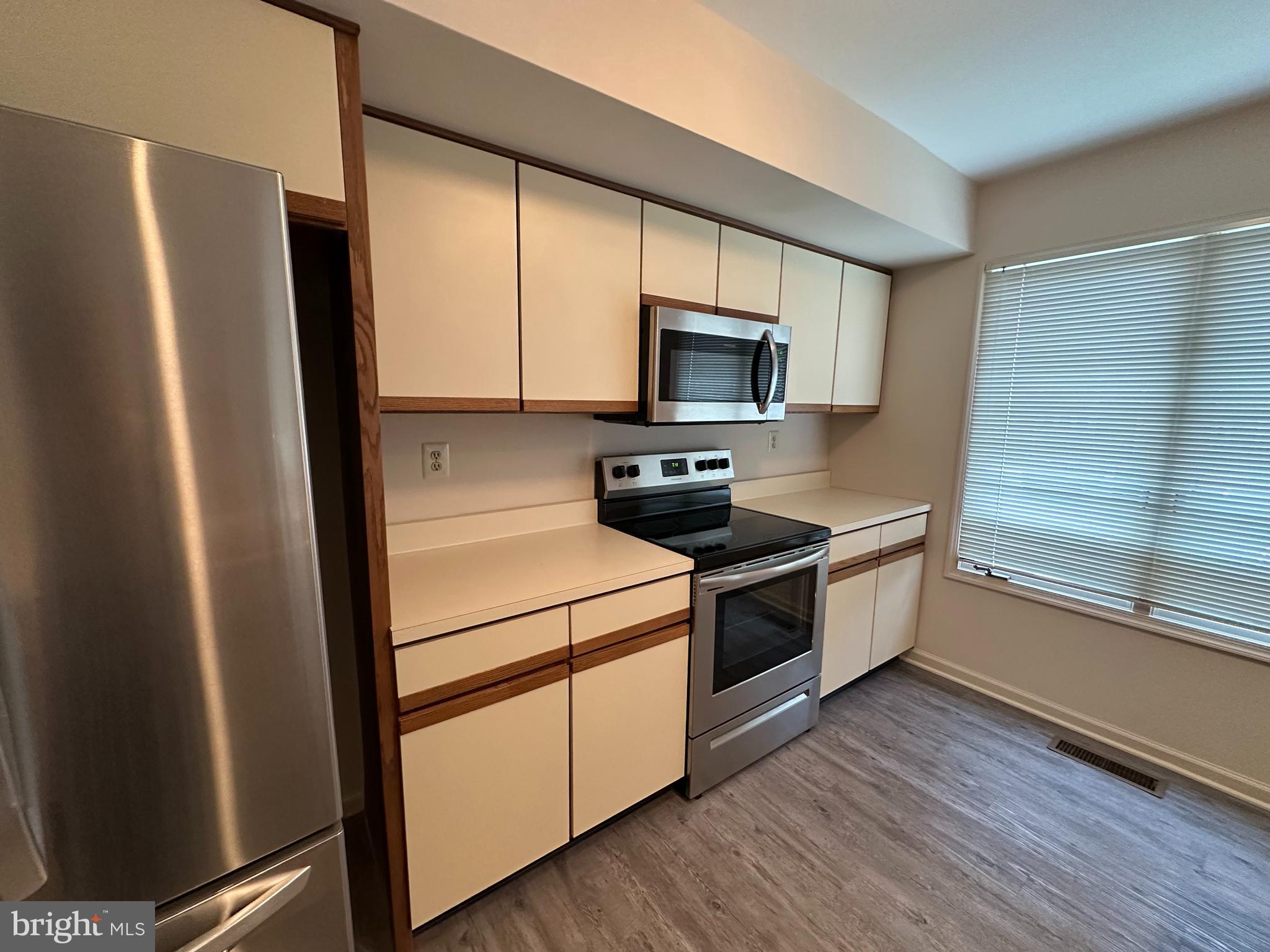 FOX RUN - Residential Lease