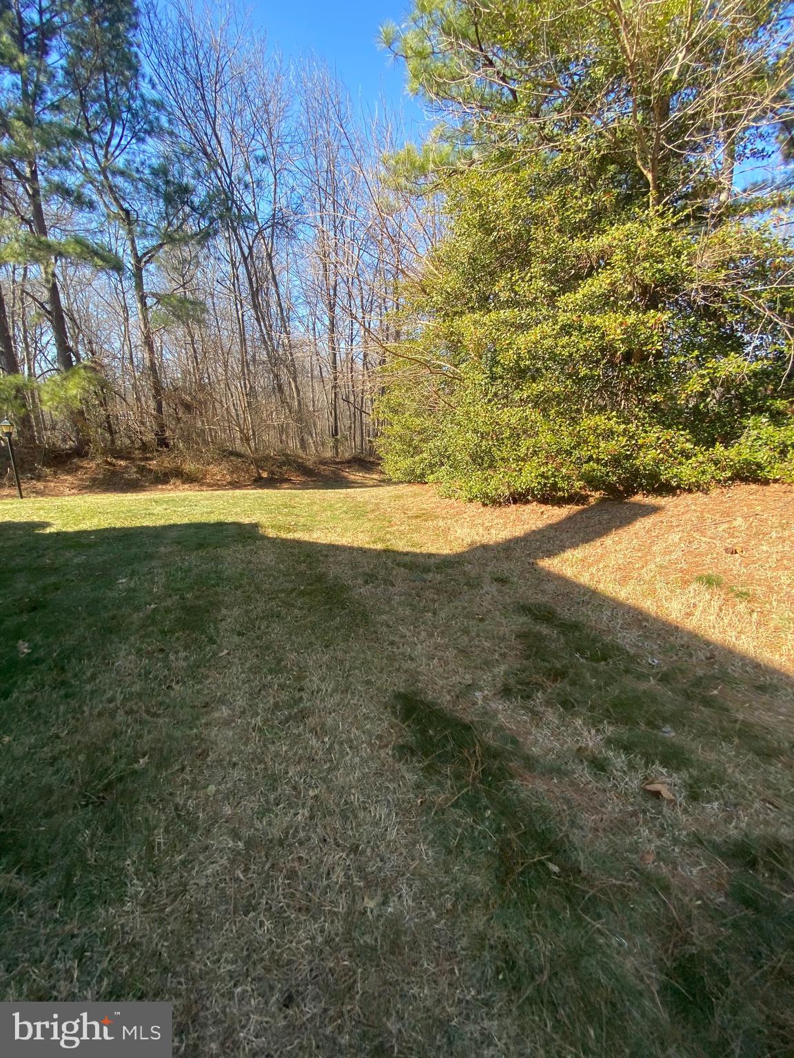 PONDS AT CENTREVILLE - Residential Lease