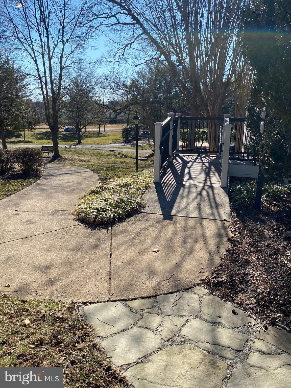 PONDS AT CENTREVILLE - Residential Lease