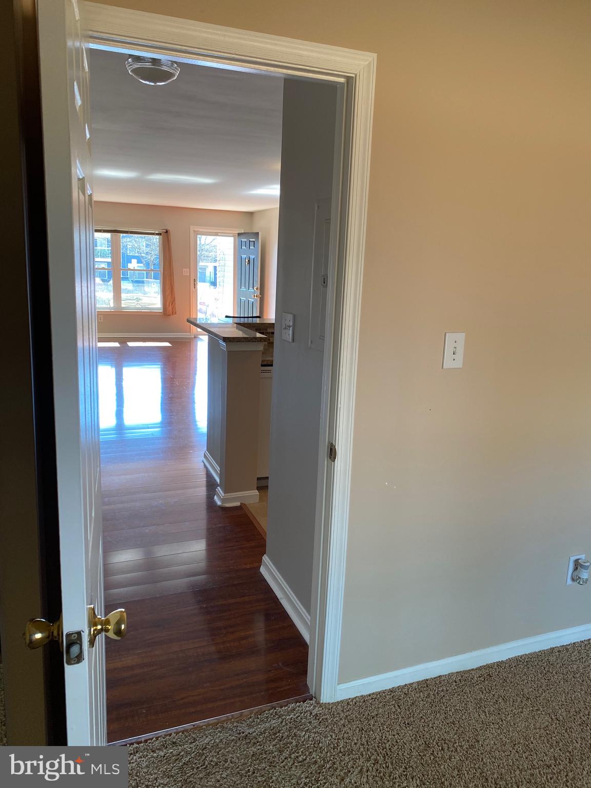 PONDS AT CENTREVILLE - Residential Lease