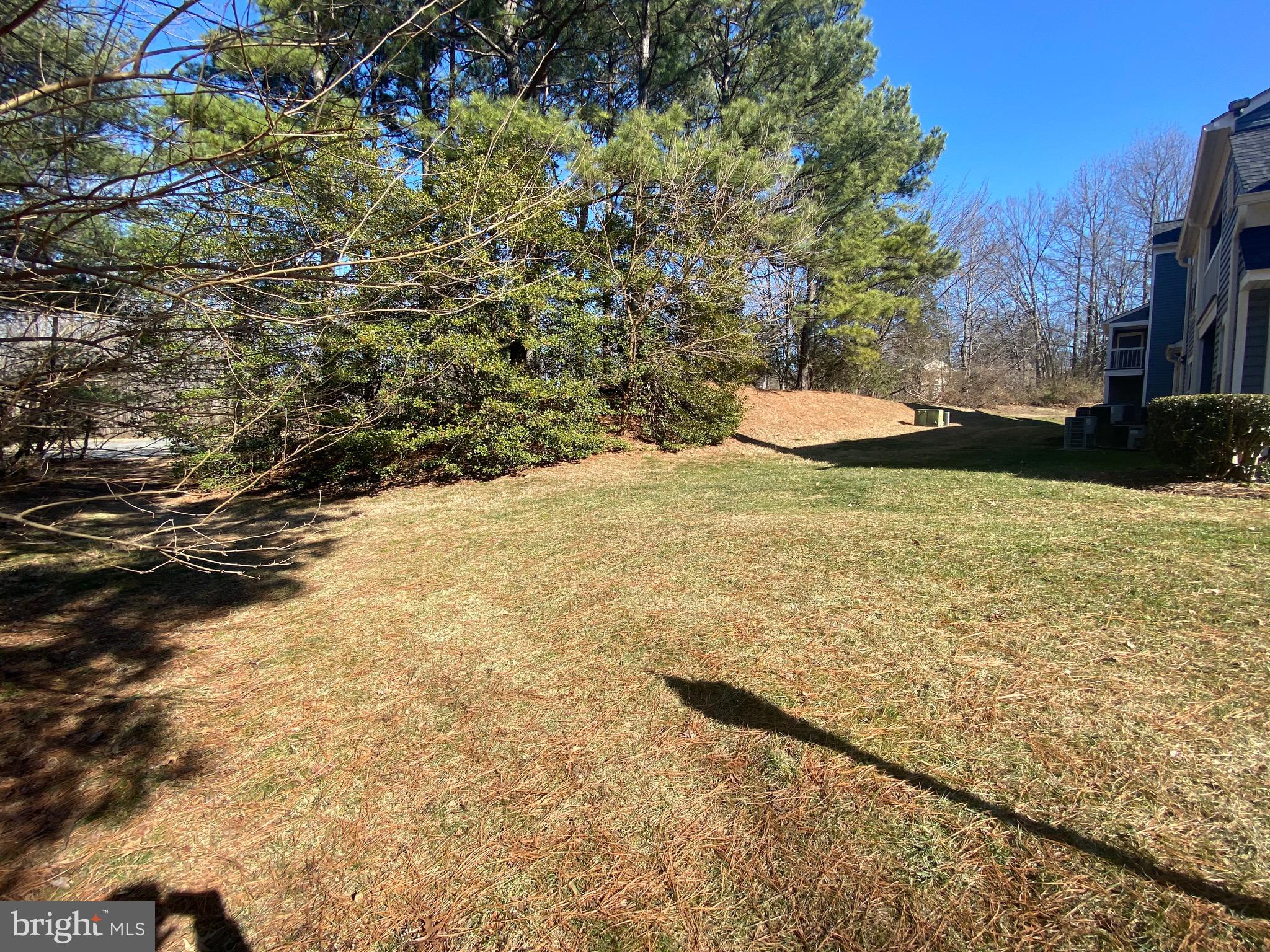 PONDS AT CENTREVILLE - Residential Lease