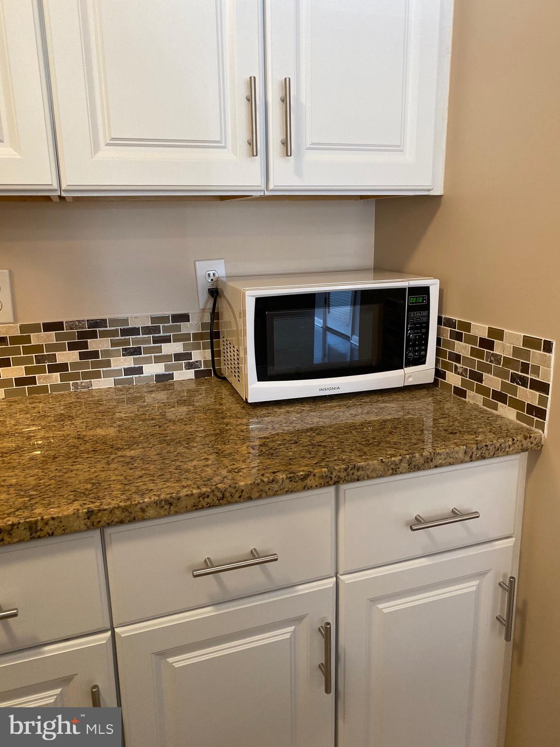 PONDS AT CENTREVILLE - Residential Lease