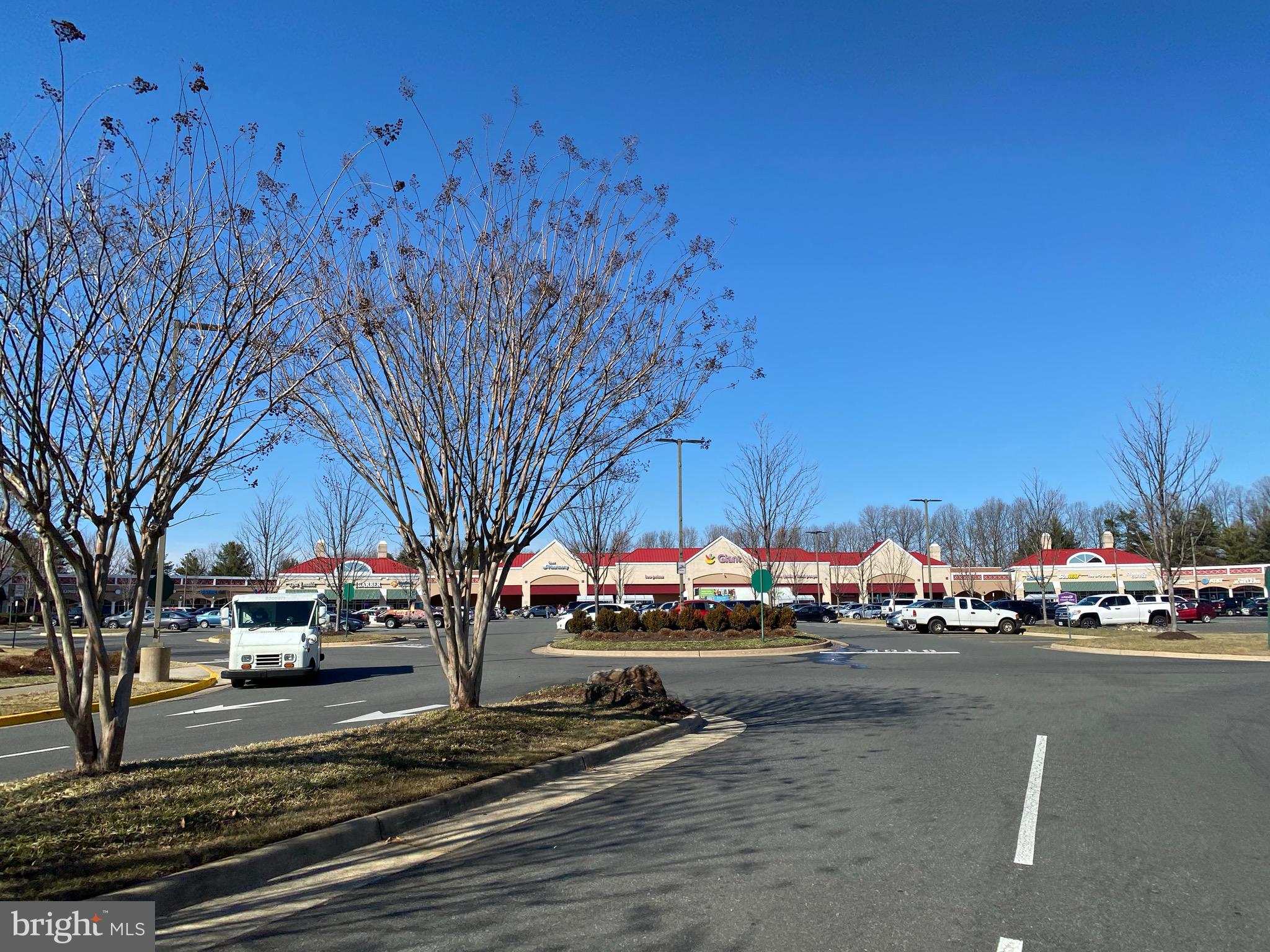 PONDS AT CENTREVILLE - Residential Lease