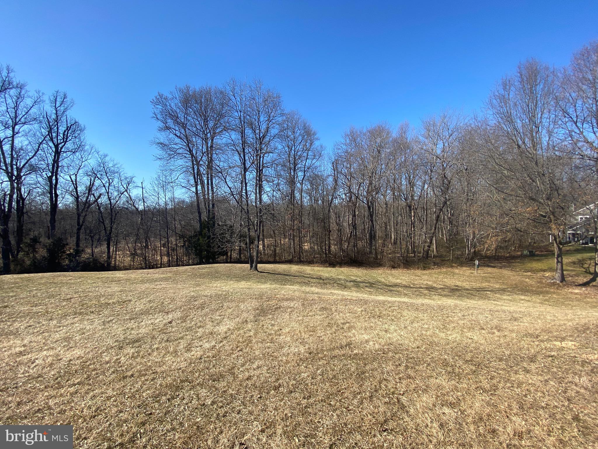 PONDS AT CENTREVILLE - Residential Lease