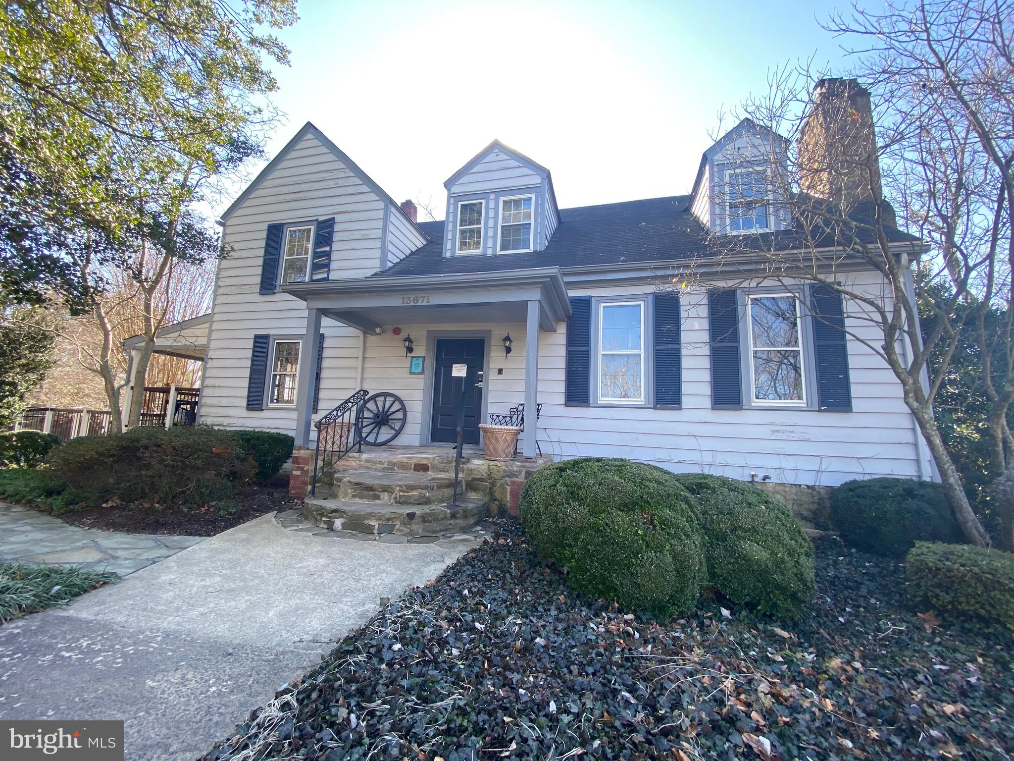 PONDS AT CENTREVILLE - Residential Lease