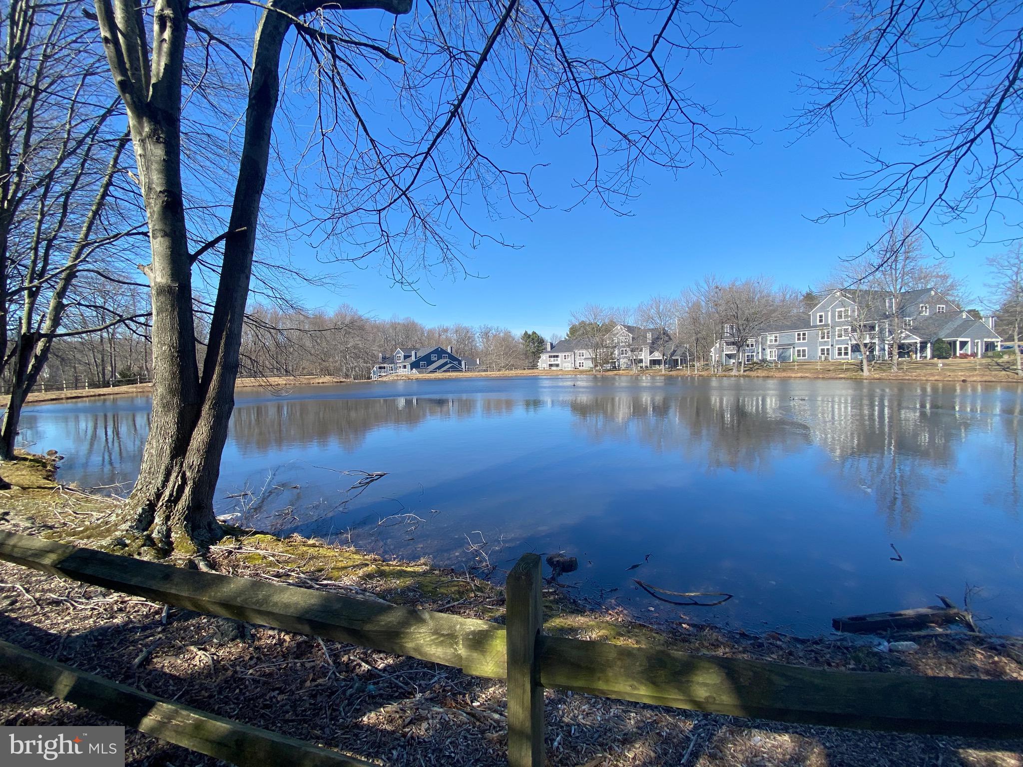 PONDS AT CENTREVILLE - Residential Lease