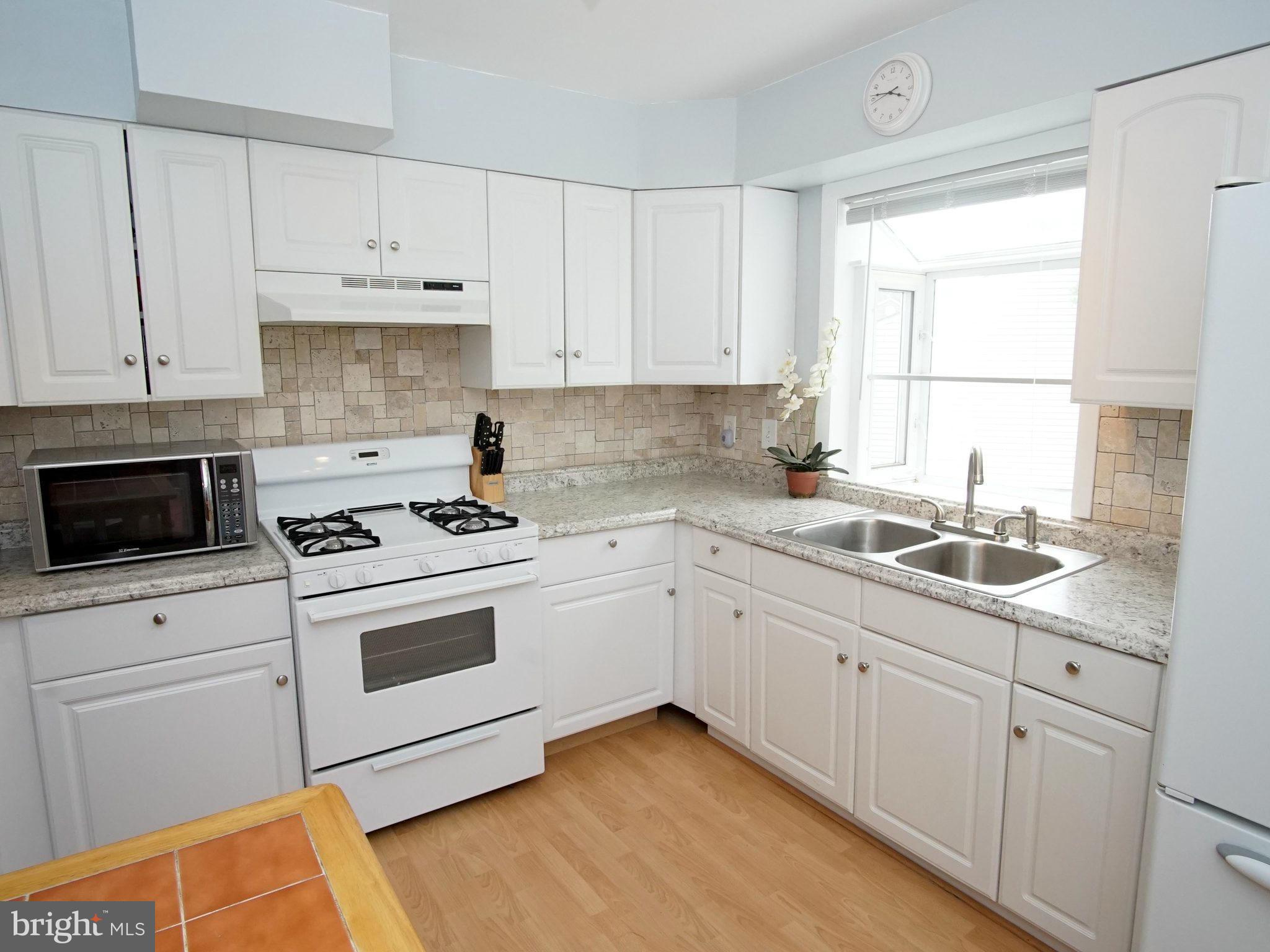 CAMPFIELD GARDENS - Residential