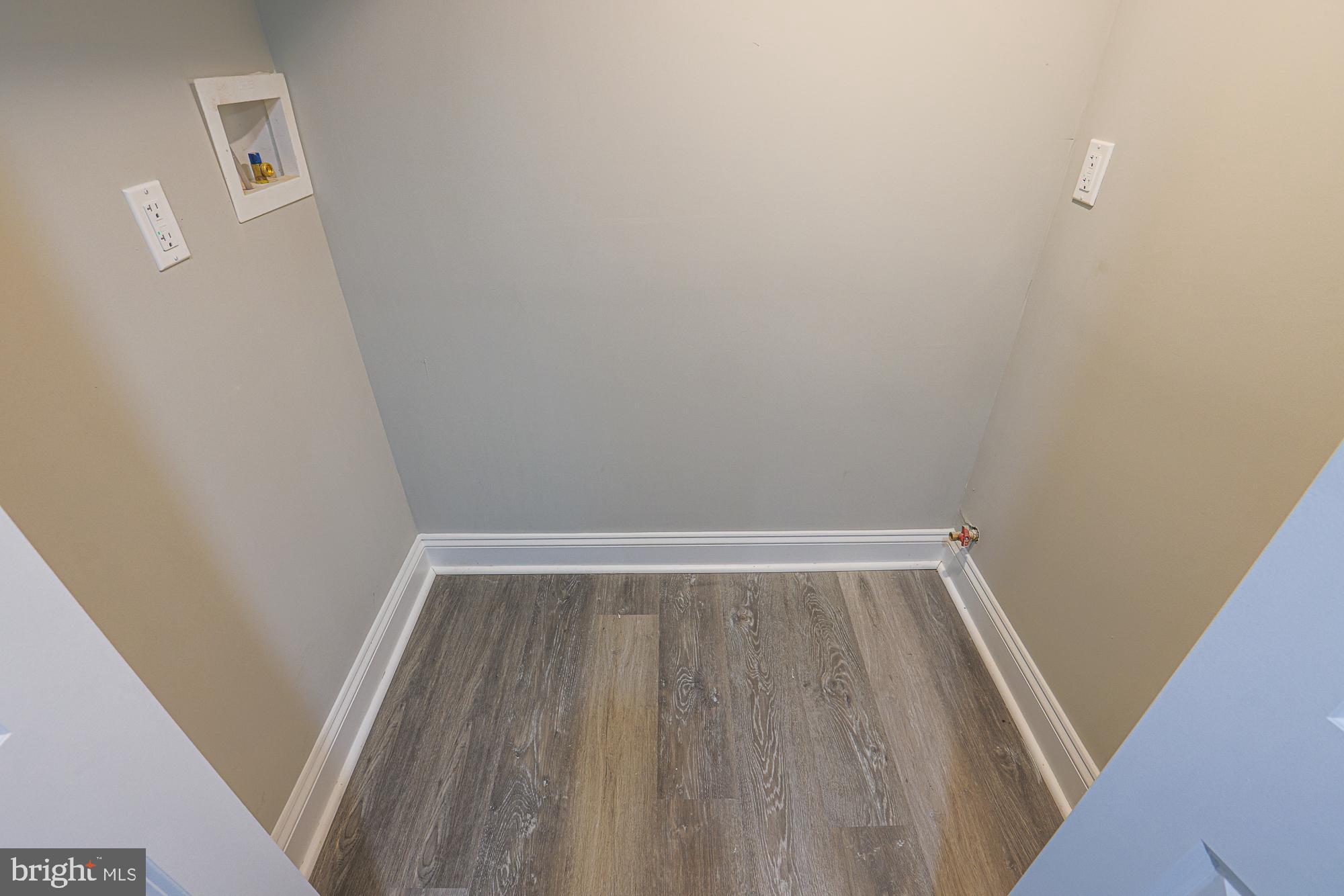 ARLINGTON - Residential