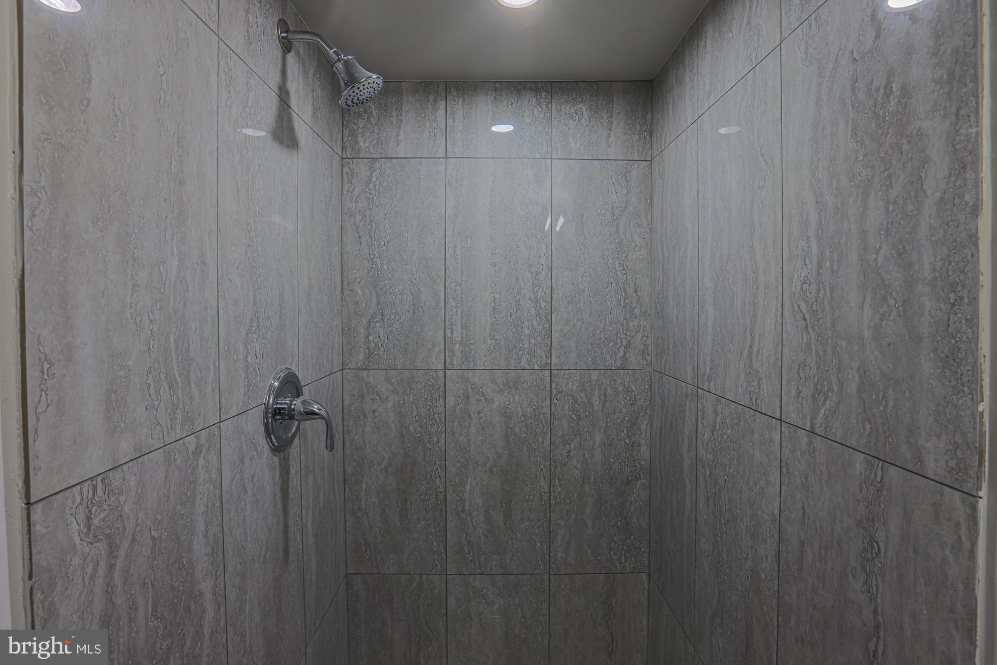 ARLINGTON - Residential