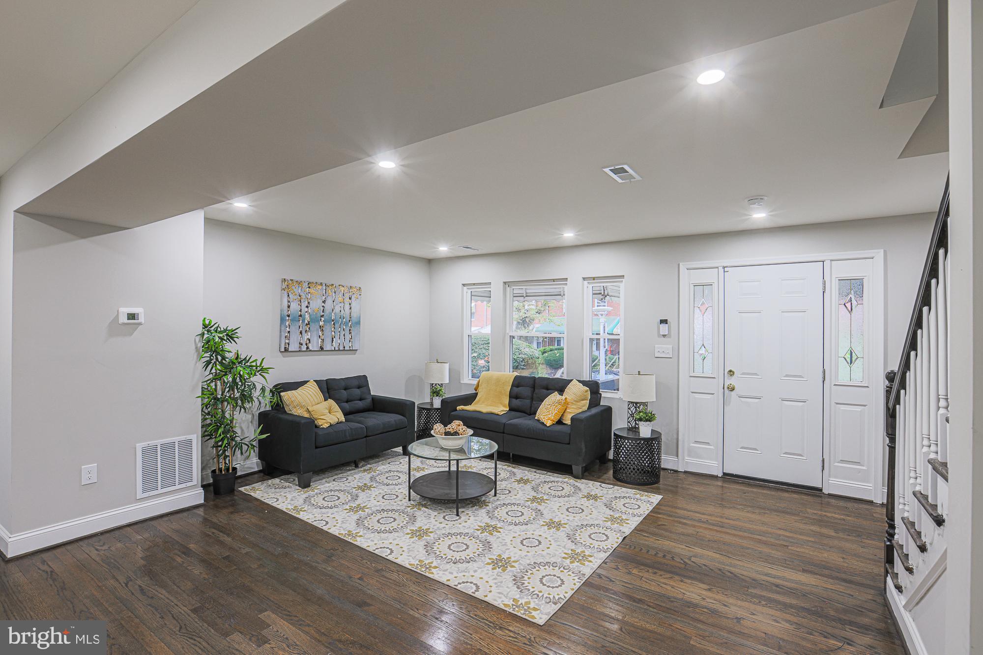 ARLINGTON - Residential