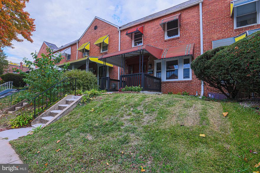 Stunning townhome! 3 bedrooms and 2 baths. Totally renovated Kitchen Granite counters and stainless steel appliances. Open floor plan! Recessed lighting. Beautiful hardwood floors on main and upper levels. Bathrooms are fully renovated as well! Finished basement with full bath. Move in Ready. Pls be advised Weekend response's are limited.