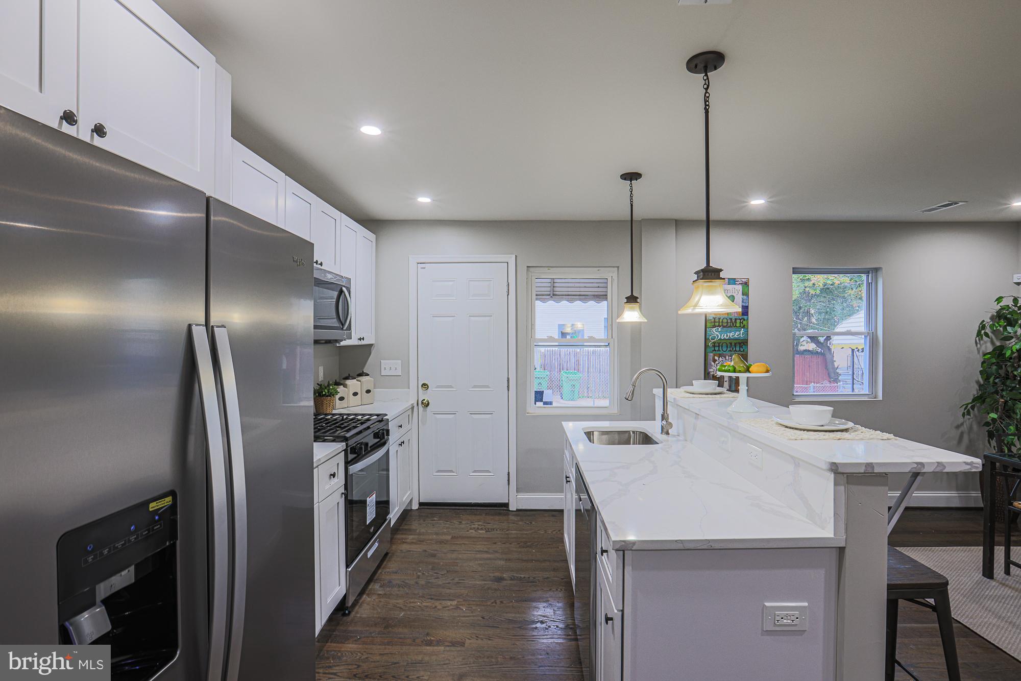 ARLINGTON - Residential