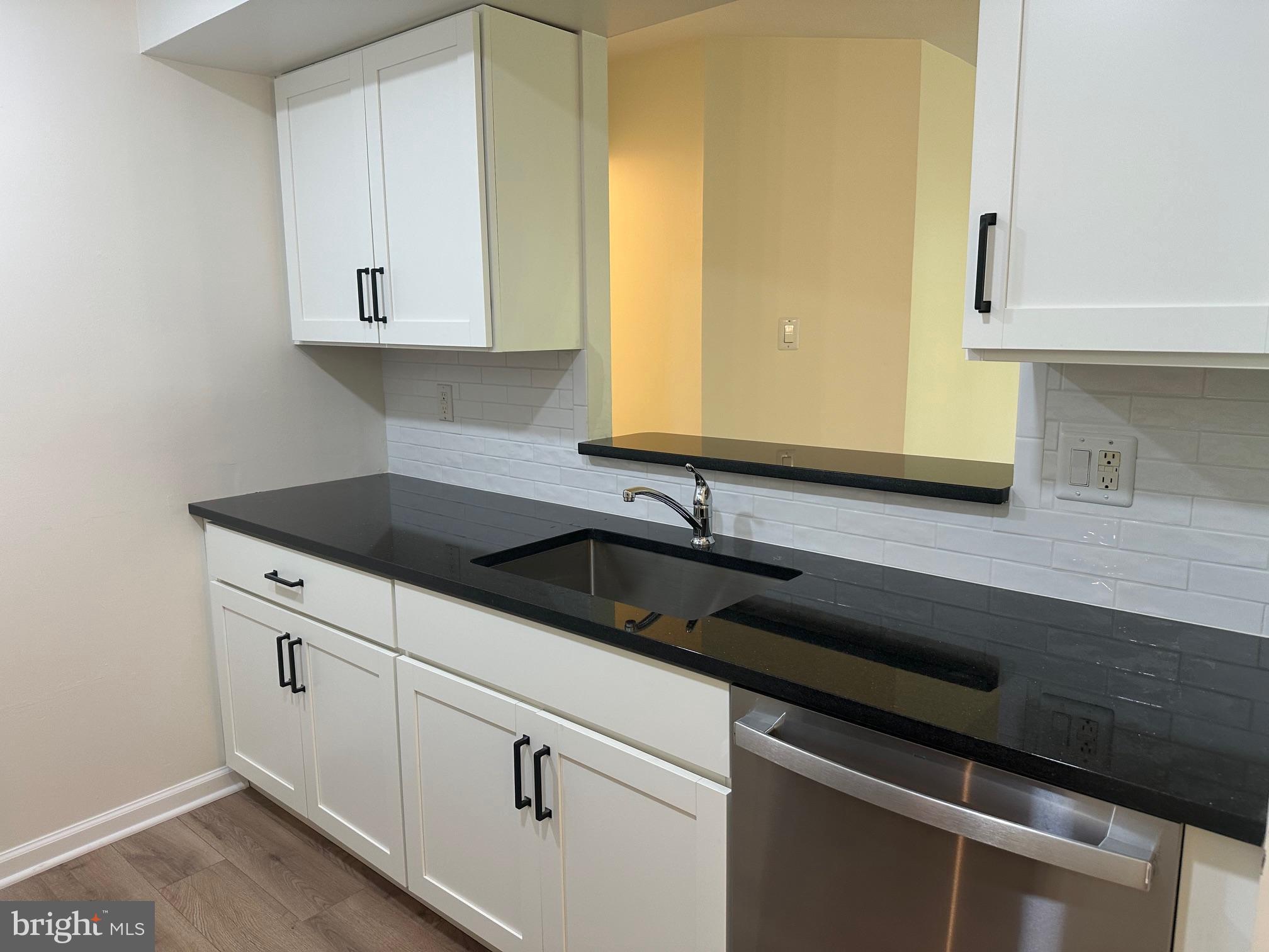 TAMERLANE - Residential Lease