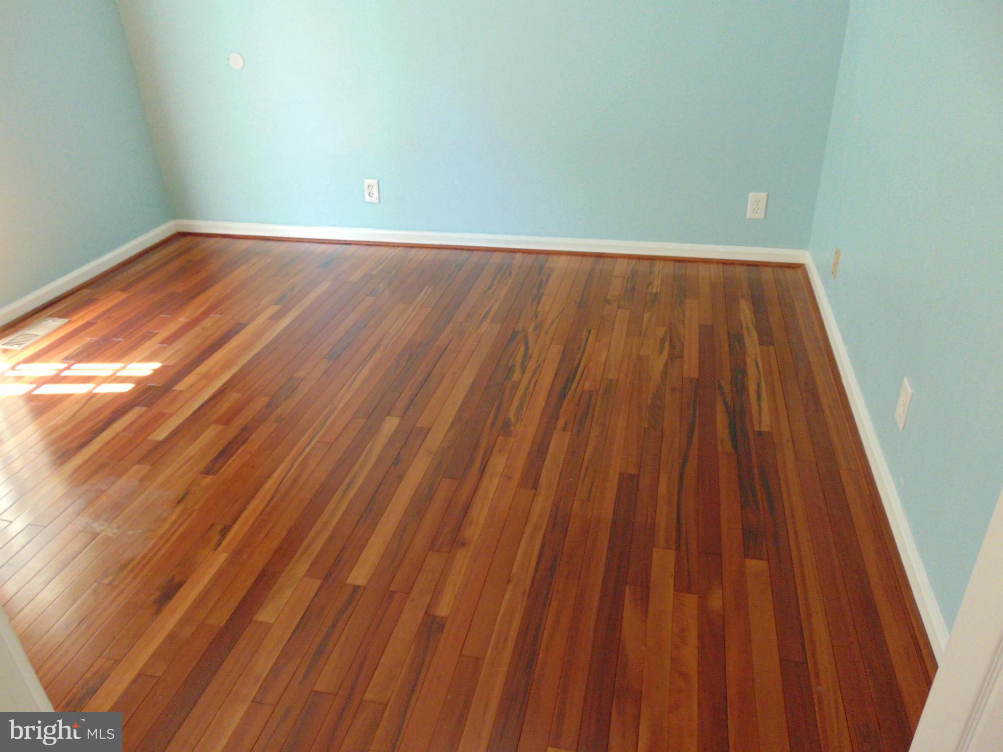 MEADOWLARK - Residential Lease