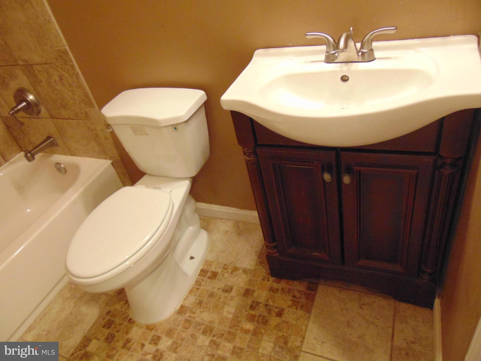 MEADOWLARK - Residential Lease