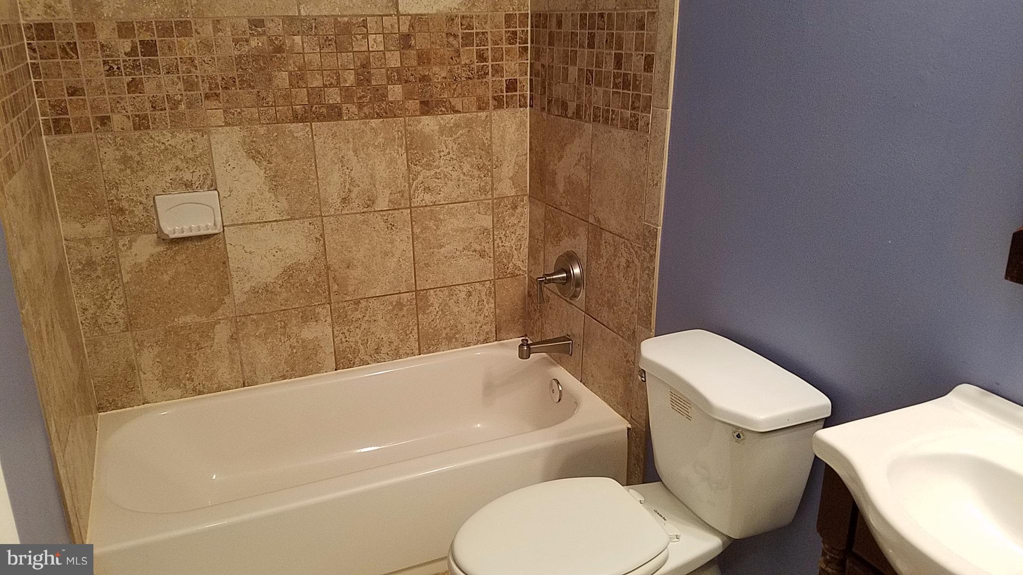MEADOWLARK - Residential Lease