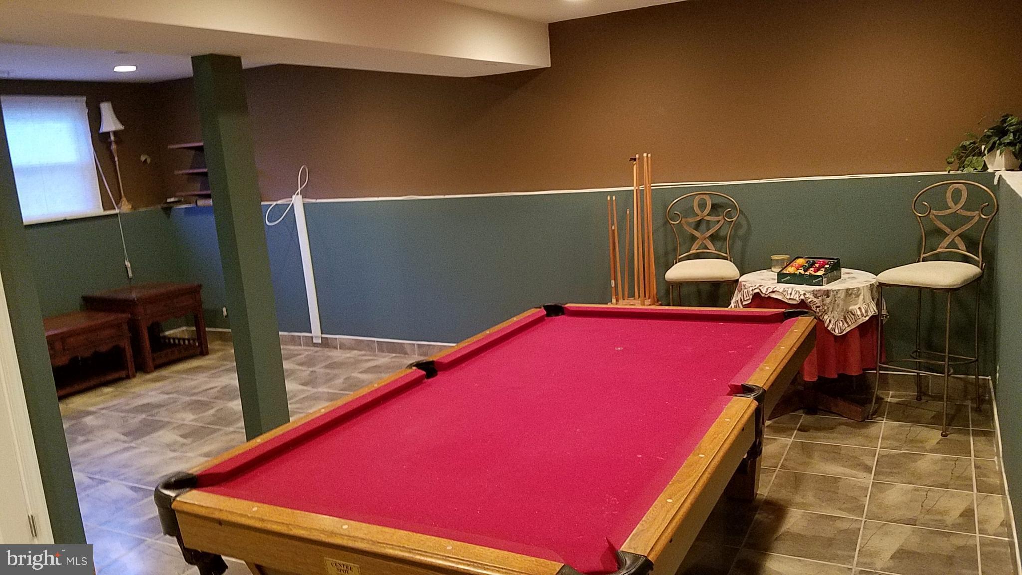 MEADOWLARK - Residential Lease