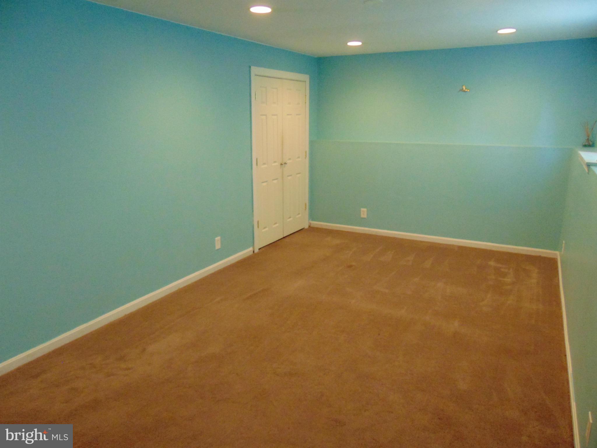 MEADOWLARK - Residential Lease