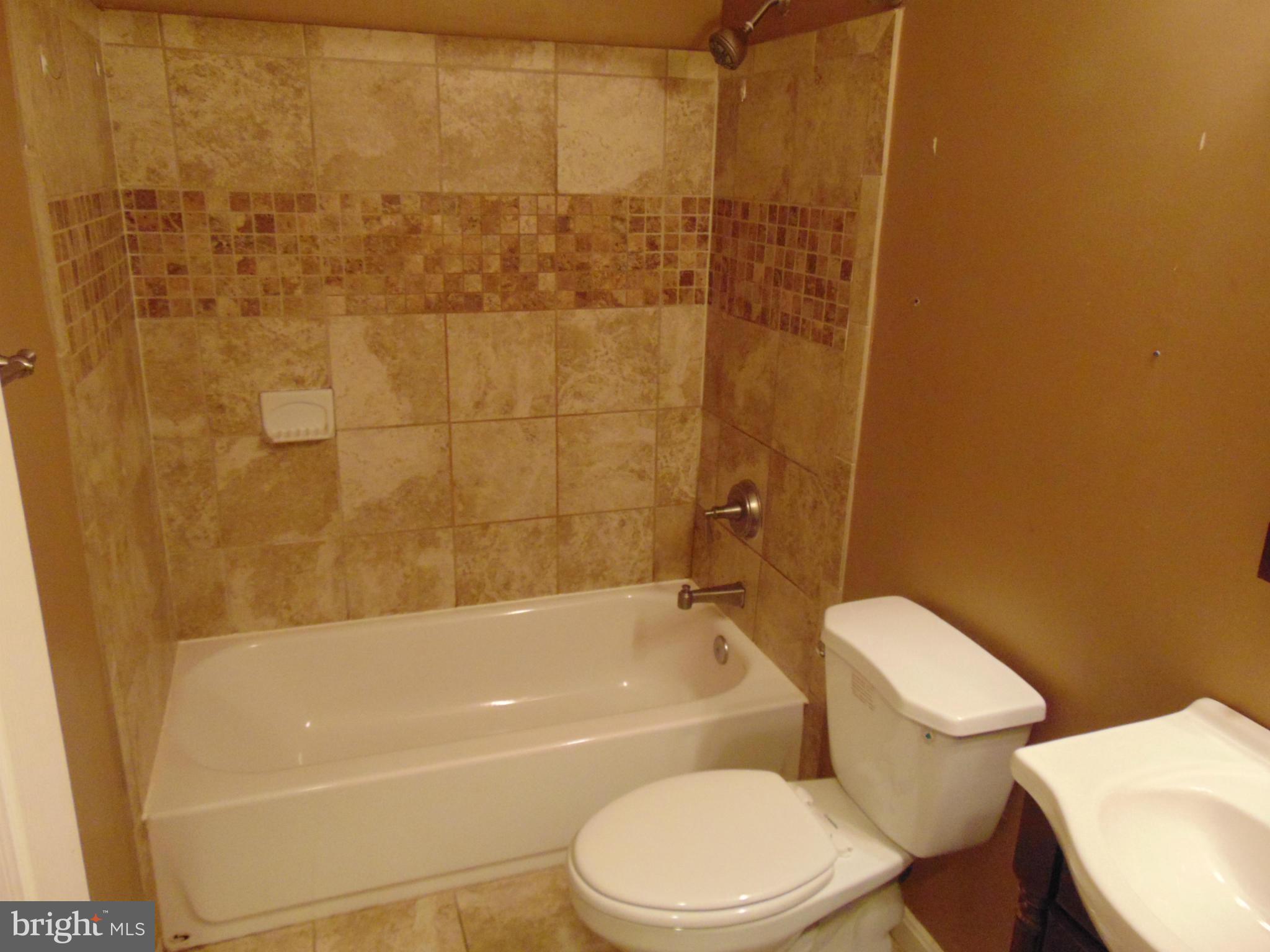 MEADOWLARK - Residential Lease