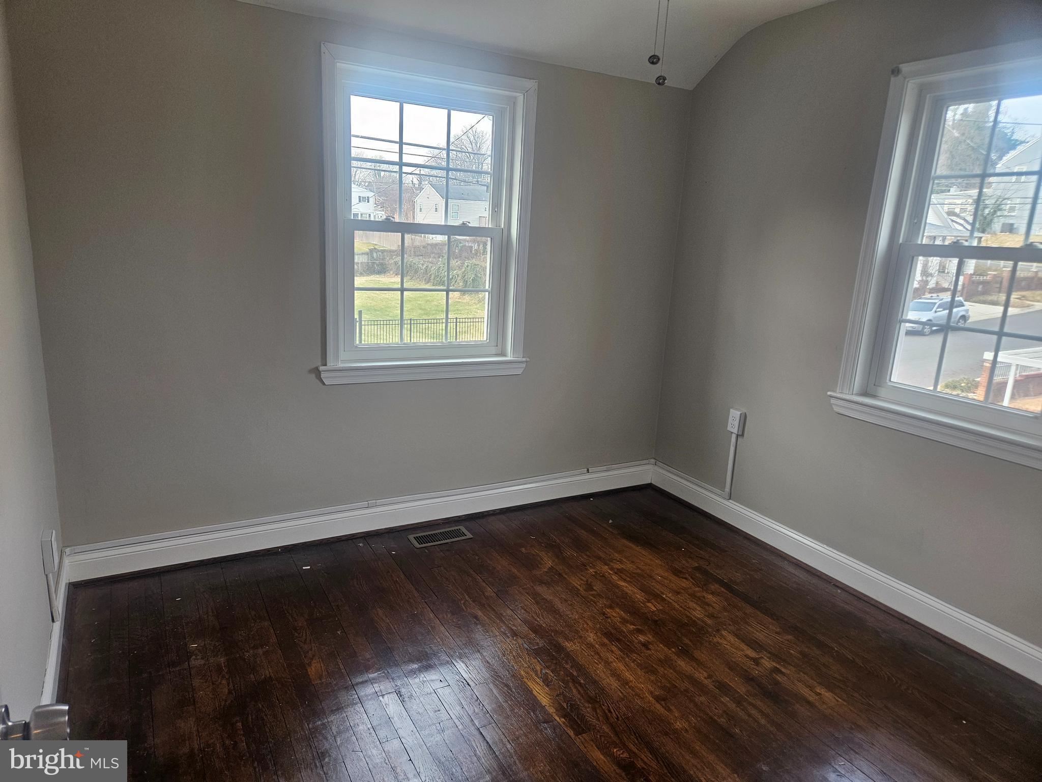 BRADBURY HEIGHTS - Residential