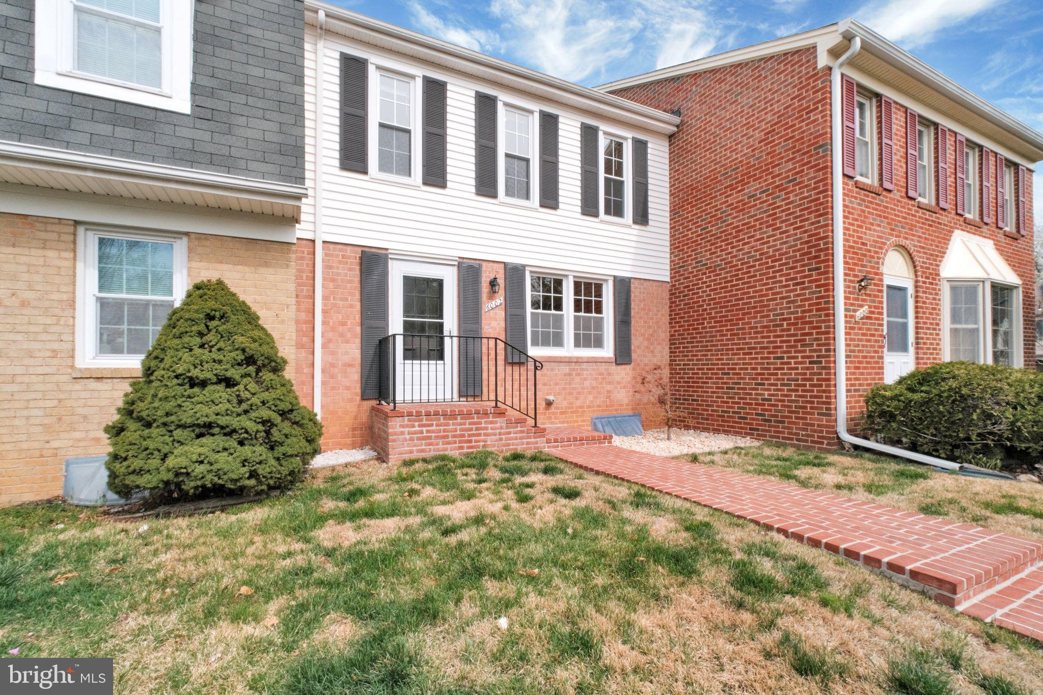 BURKE STATION SQUARE - Residential Lease