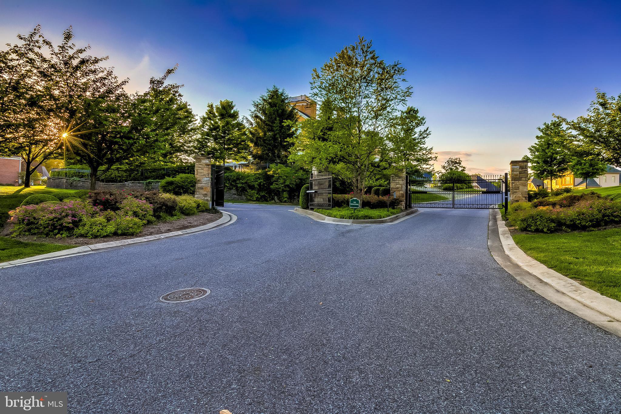 RIDGE SCHOOL - Residential