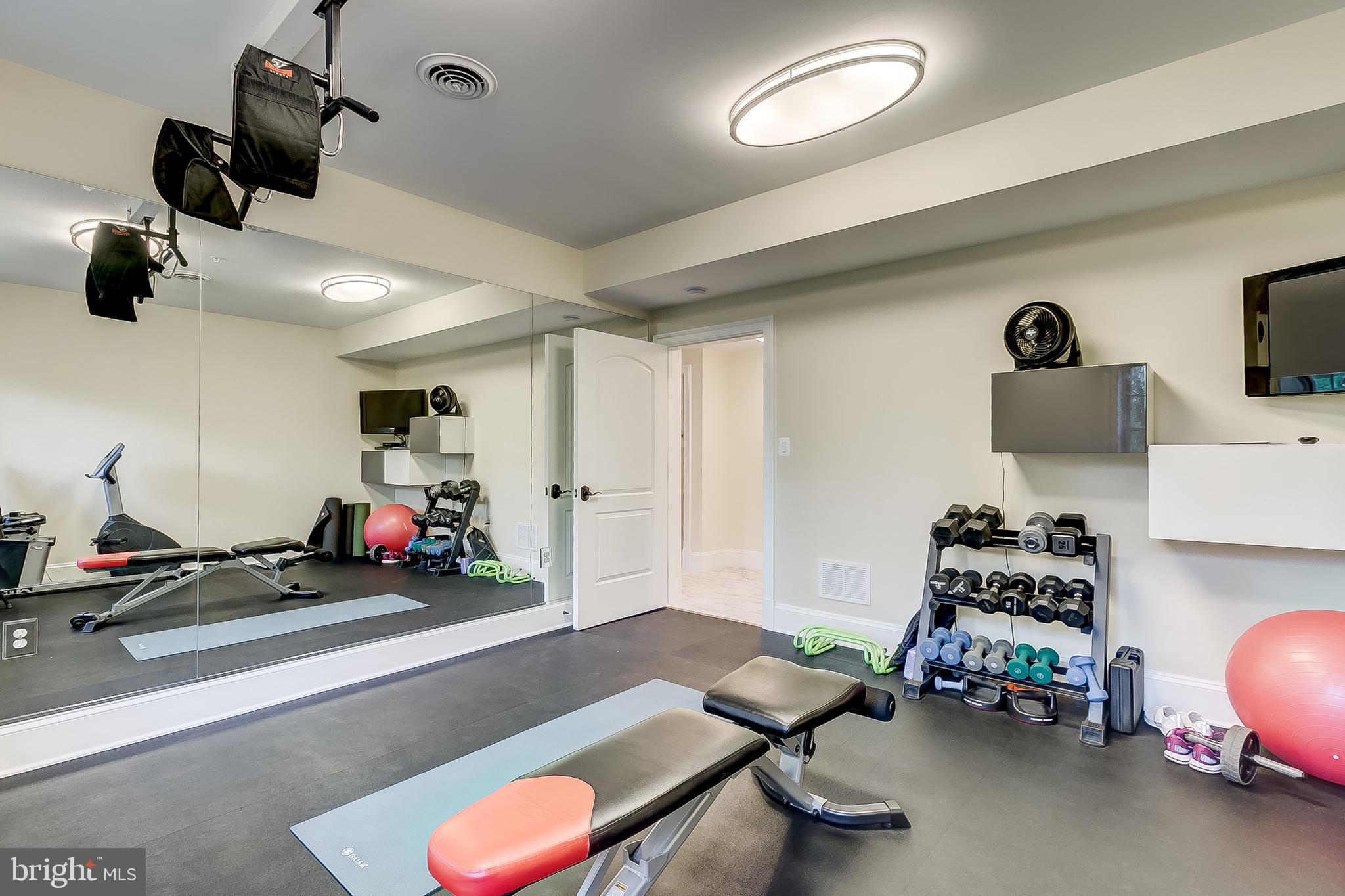 RIDGE SCHOOL - Residential