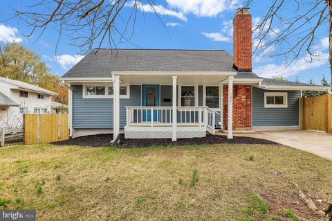 Photo of 1627 Marshall Avenue, ROCKVILLE, MD 20851 (MLS # MDMC2203004) Photo of 1627 Marshall Avenue, ROCKVILLE, MD 20851 (MLS # MDMC2203004)