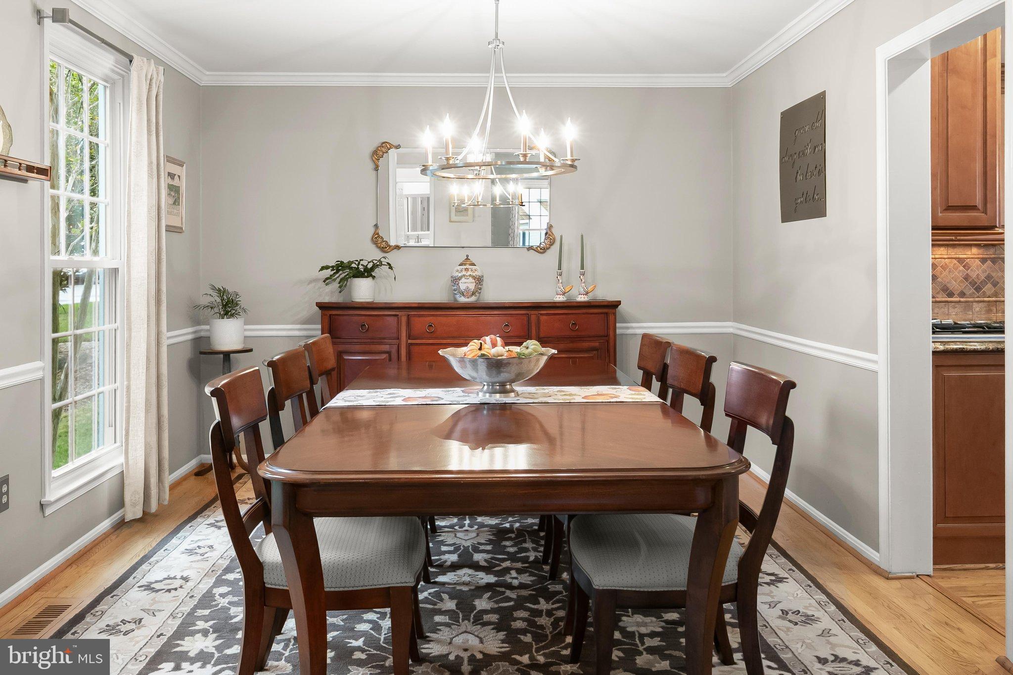 7 APPLE TREE COURT
