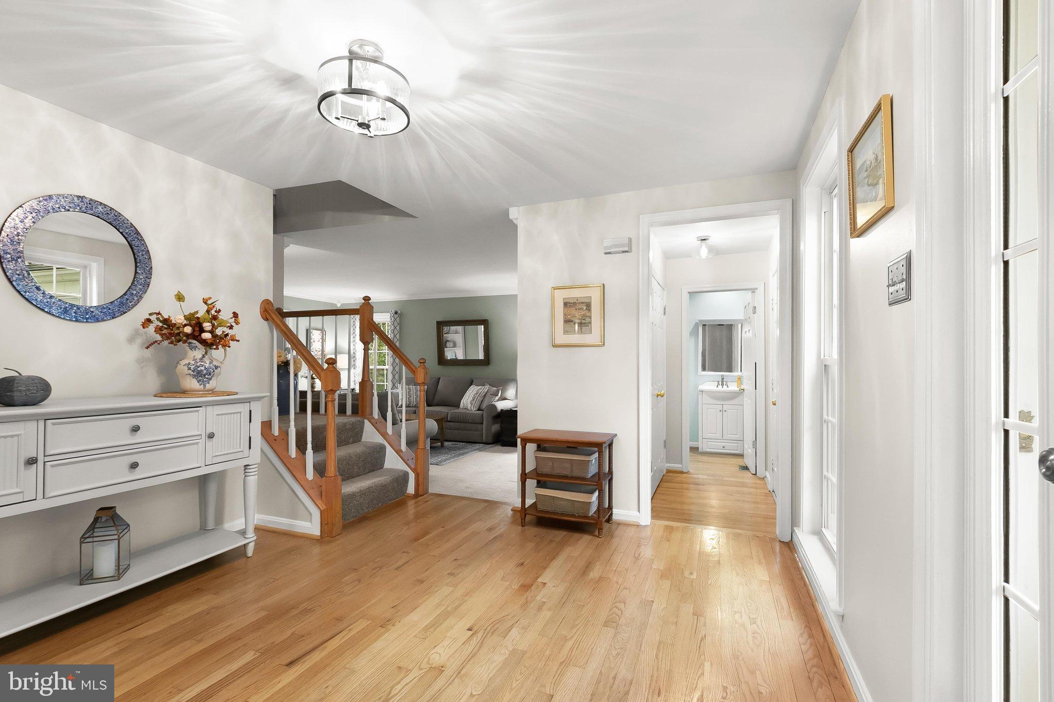 7 APPLE TREE COURT