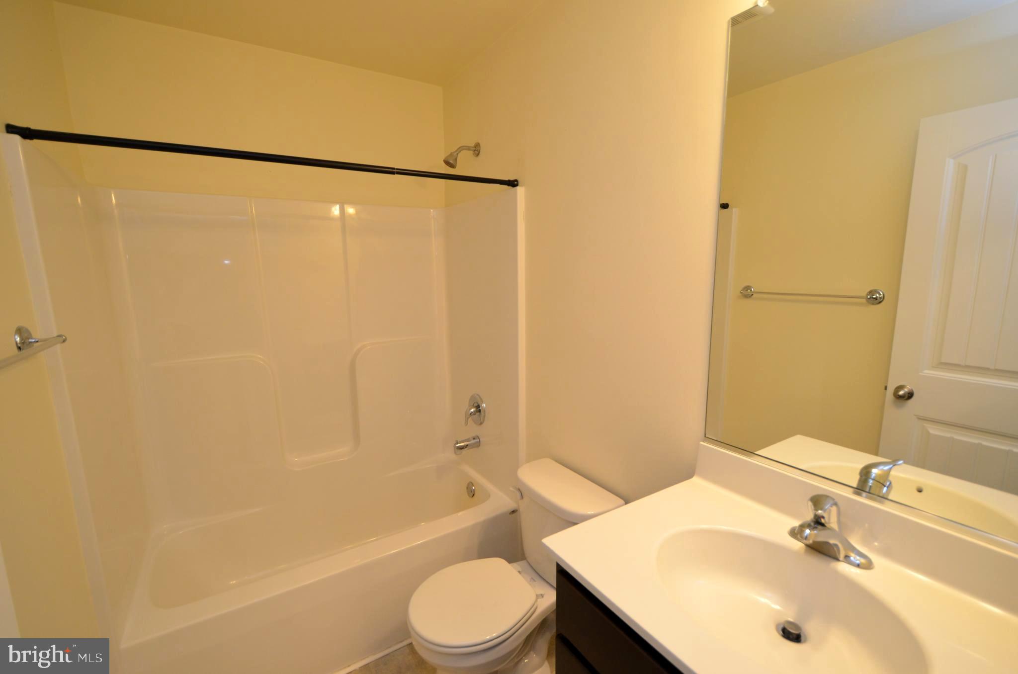 AVALON SHORES - Residential Lease