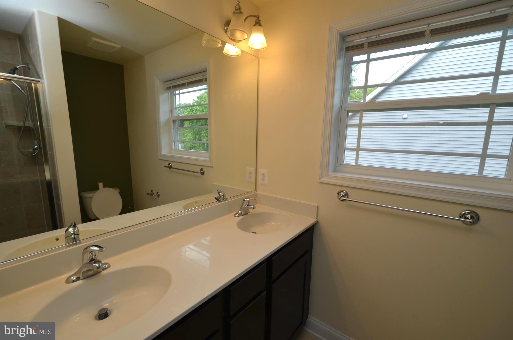 AVALON SHORES - Residential Lease