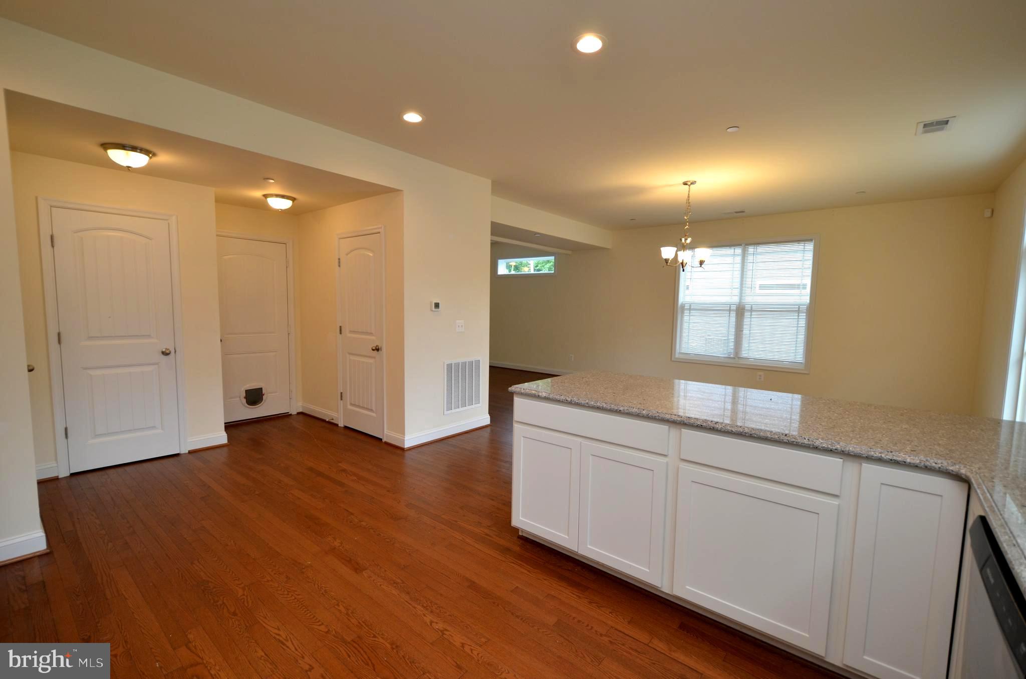 AVALON SHORES - Residential Lease