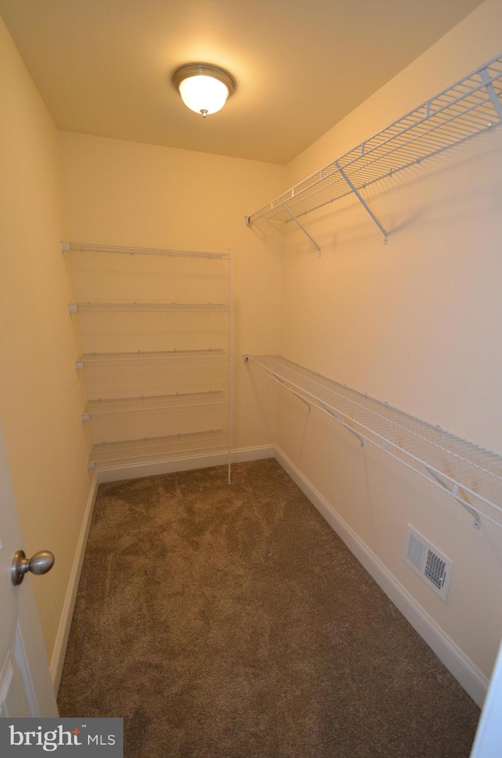 AVALON SHORES - Residential Lease