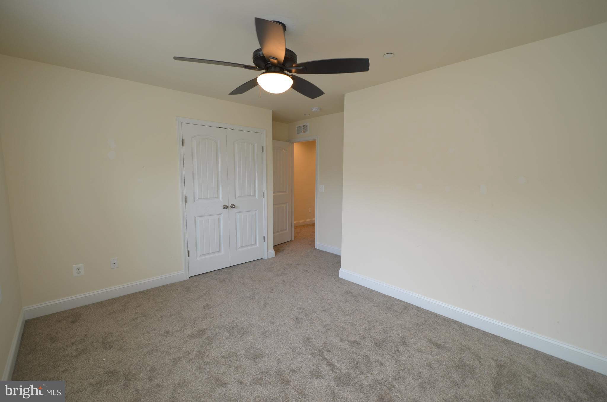 AVALON SHORES - Residential Lease