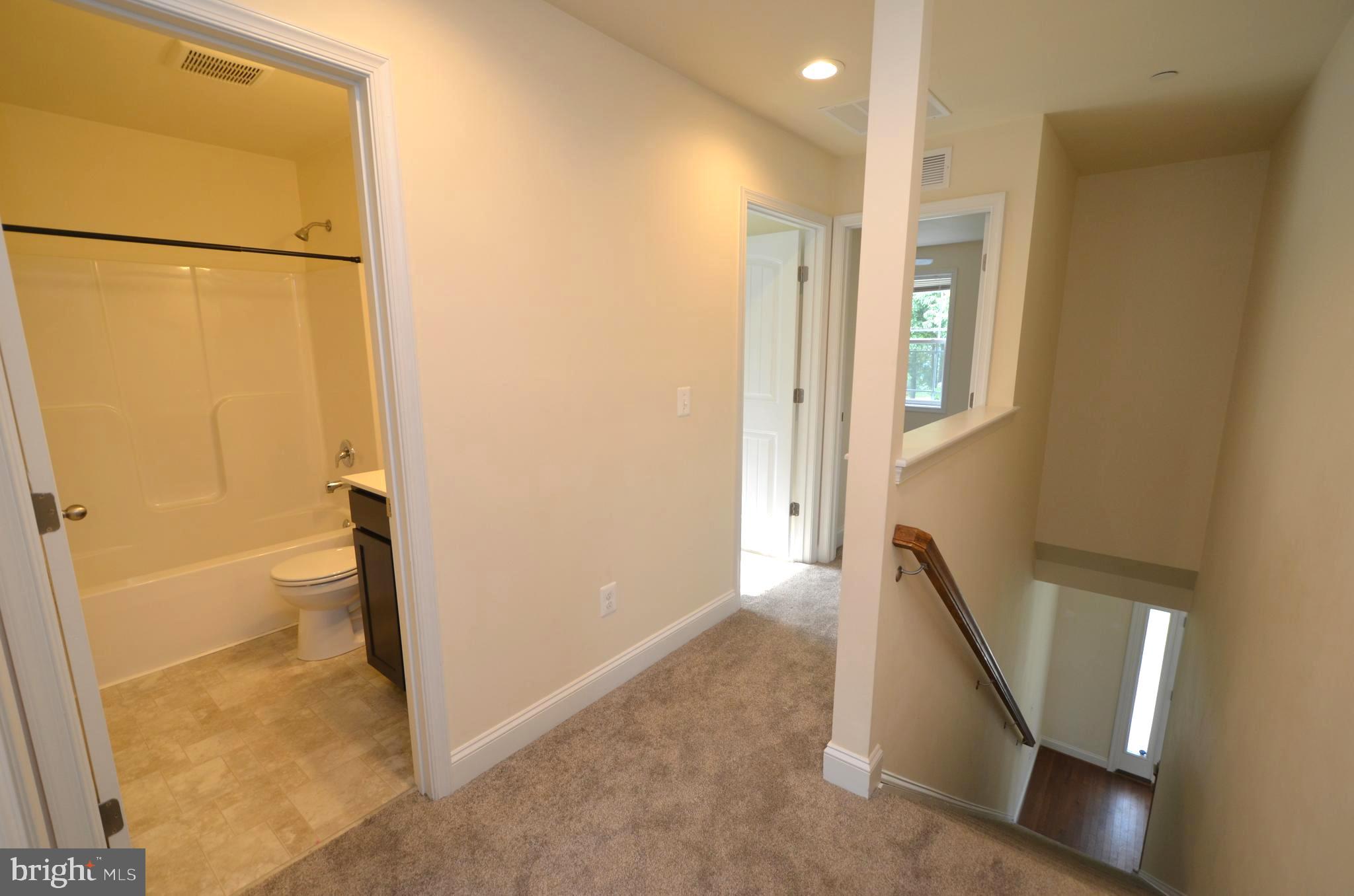 AVALON SHORES - Residential Lease